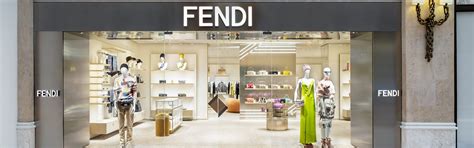 i'm in the fendi store i don't need help|Store locator .